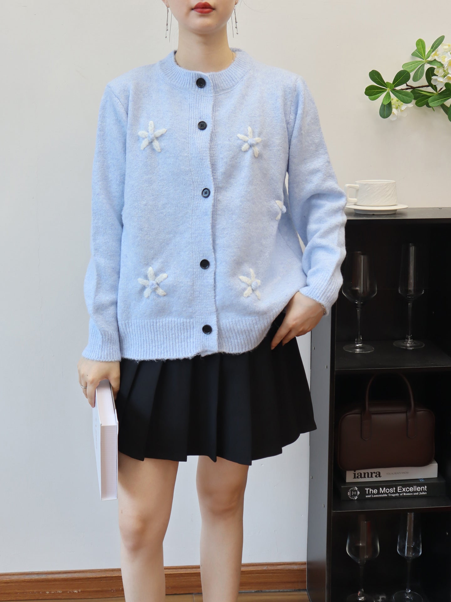 Embroidered Knitted Cardigan