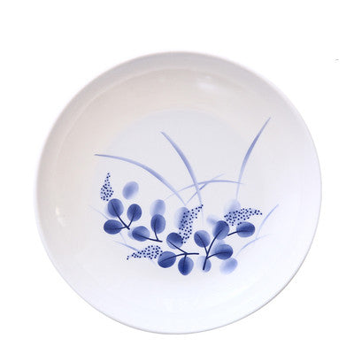 Traditional Style Dinner Plates