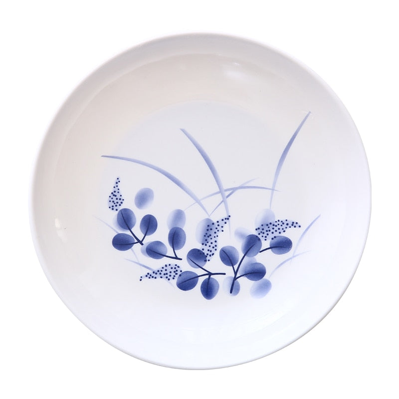 Traditional Style Dinner Plates