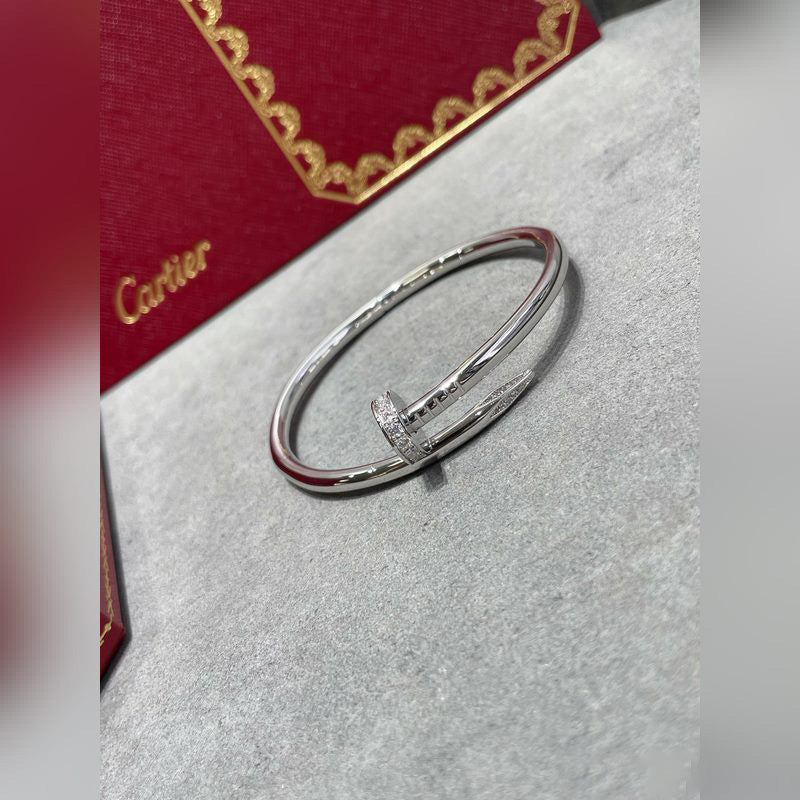 V-Gold Diamond Pavé Screw Cuff