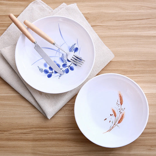 Traditional Style Dinner Plates