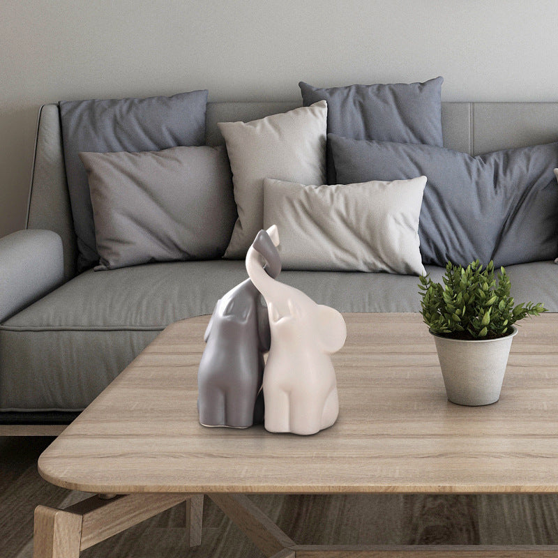 Adorable Elephant Couple Figurin Ornament