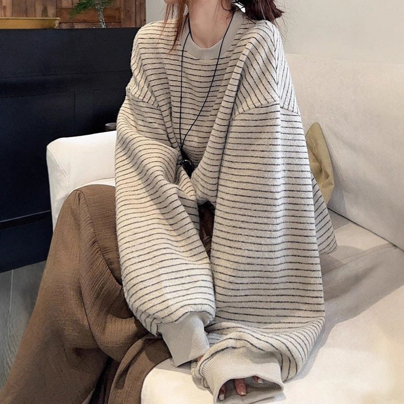 Round Neck Striped Sweatshirt