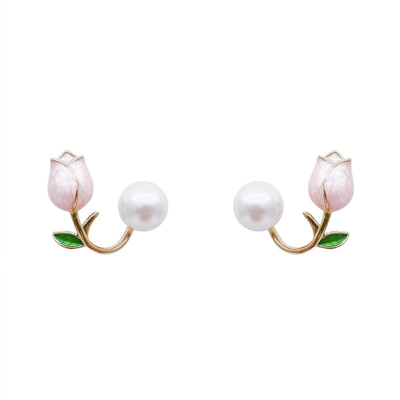 Tulip pearl earrings