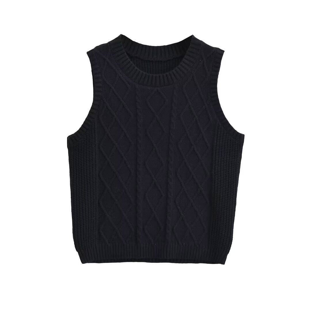 Slim fitting Fried Dough Twists round neck knitting vest