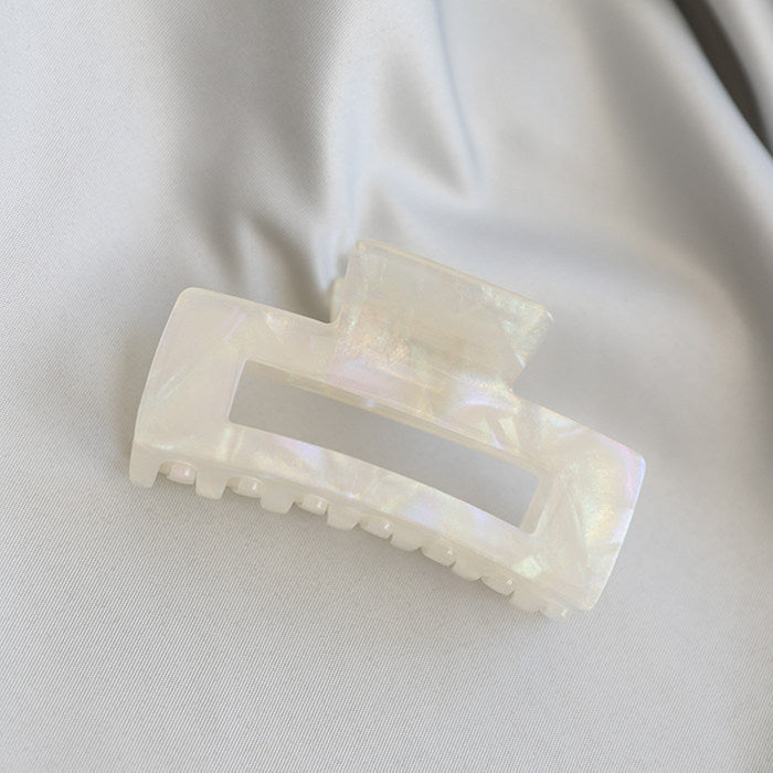 Hollow Leopard Pattern Claw Clip