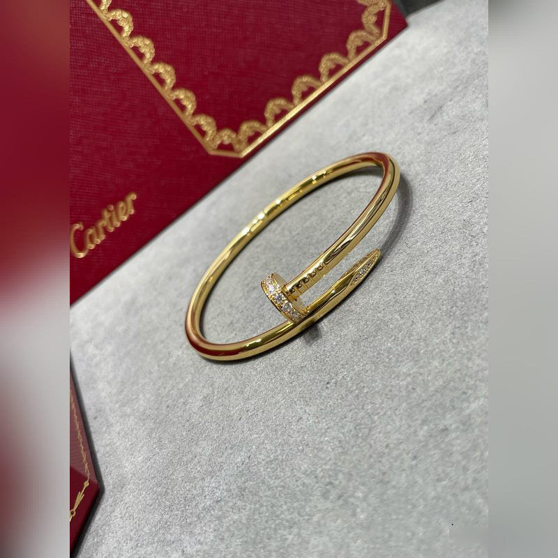 V-Gold Diamond Pavé Screw Cuff