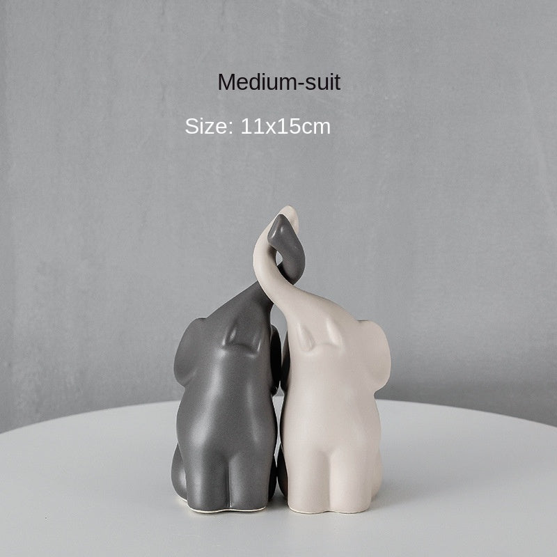 Adorable Elephant Couple Figurin Ornament