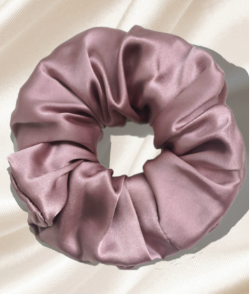 Large mulberry silk scrunchie