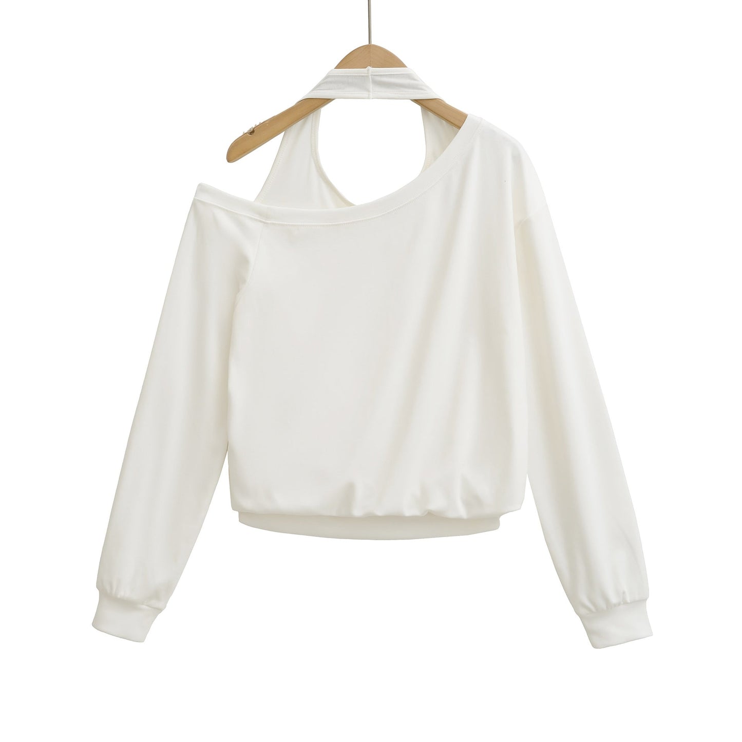 Two loose and lazy neck hanging hoodie